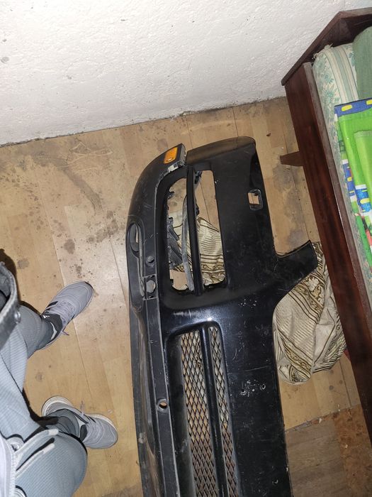 Бампер и крыло на туарег