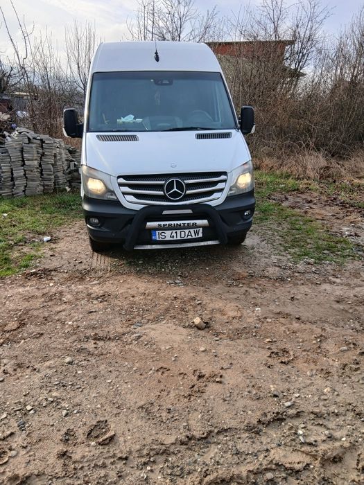 Mercedes Sprinter 316 microbuz 8+1 an fabricație 2015
