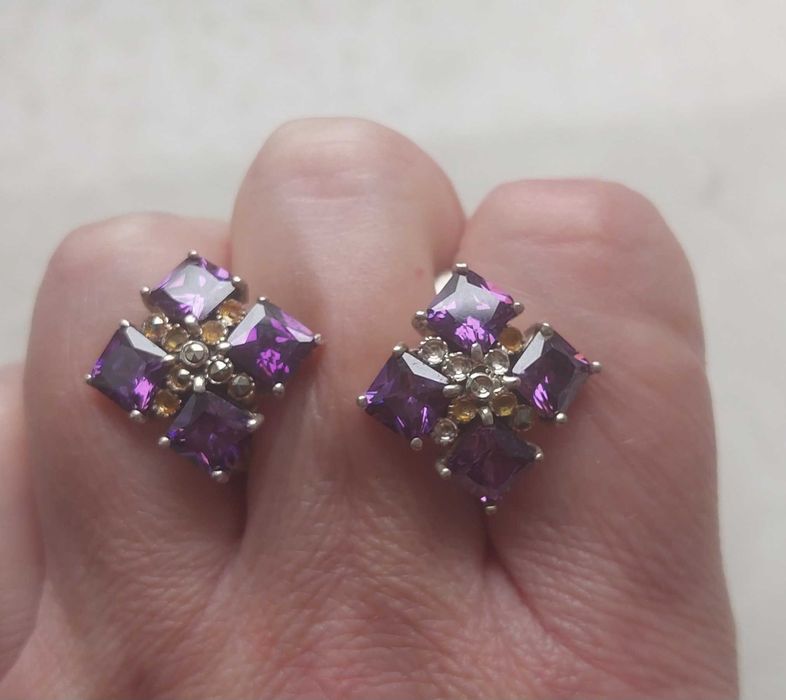 продам серебряные серьги