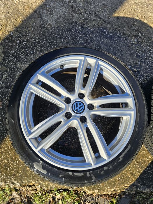 Джанти 18 цола за VW + всесезонни гуми Vredestein с Dot22
