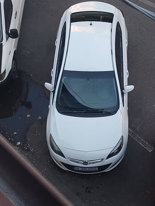 Opel Astra j automată