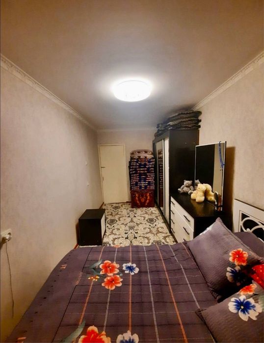 Срочно Продаеться 2-ком квартира городе Чирчике 2-микрарайон Октьябрь