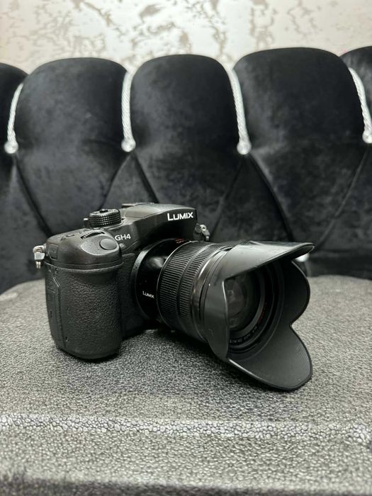 Panasonic Lumix GH4 + 14–140 мм