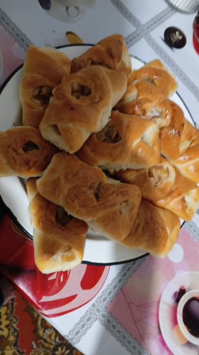 Свежая выпечка к чаю