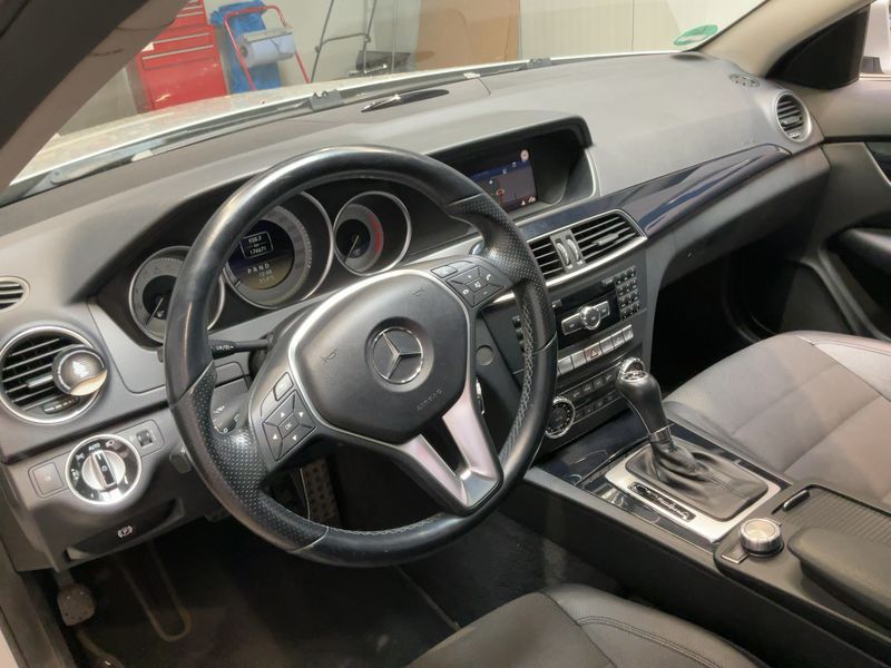 Mercedes-Benz C-Klasse C 220 CDI BlueEfficiency 2012