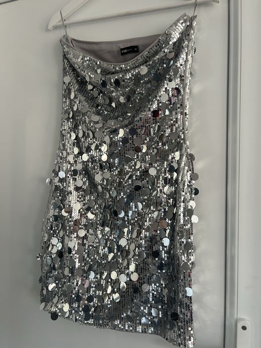 Rochie paiete argintie