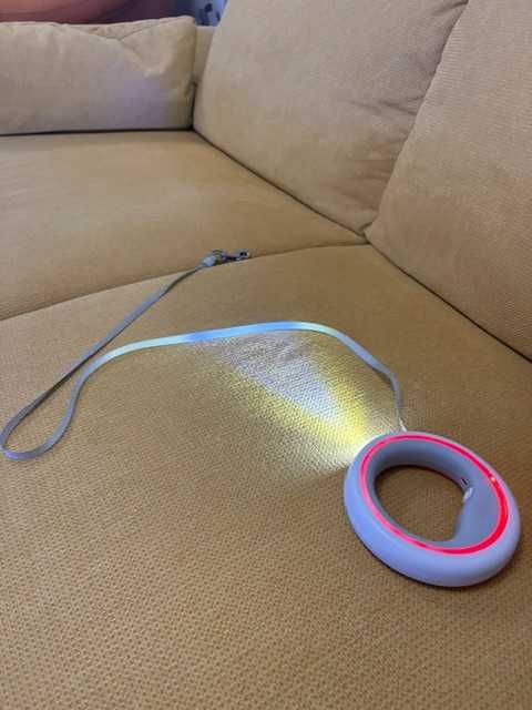 Кучешки нашийник Xiaomi MoeStar UFO 2 Plus Retractable Ring Leash Grey, Макс. 30 кг, 3 метра еластично въже с ключалка, 950N напрежение, LED фенерче