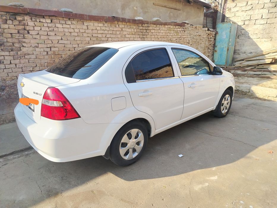 Nexia 3 sastayanasi juda zo'r 120.000ming yurgan