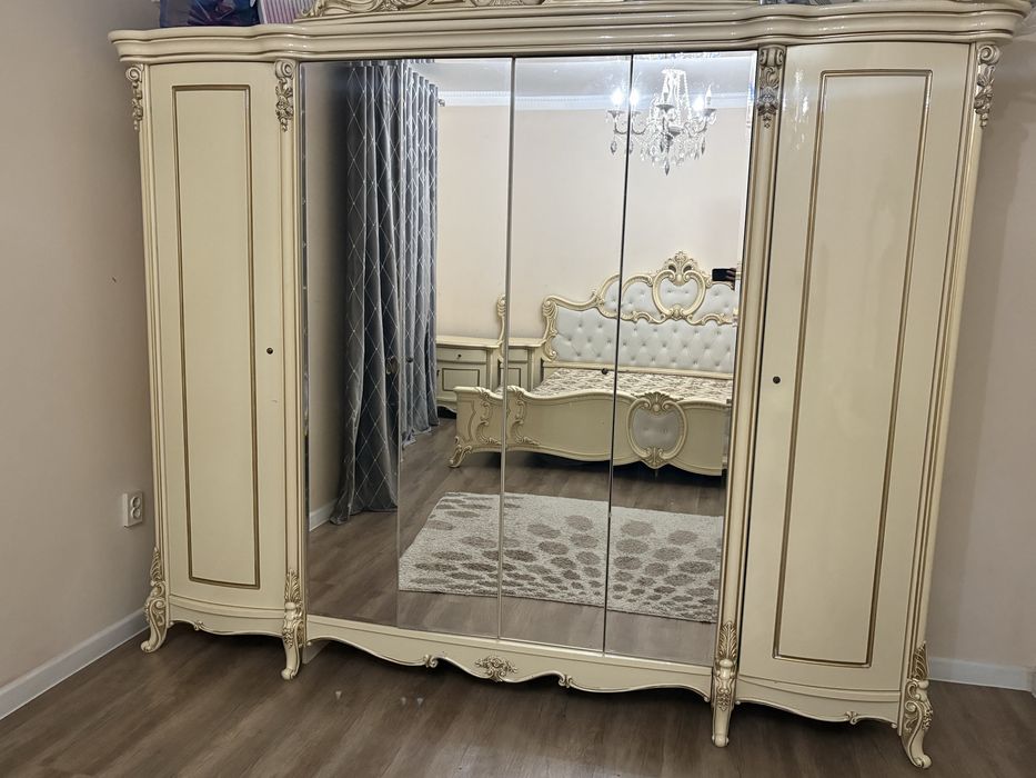 Спалный гарнитур с матрасом