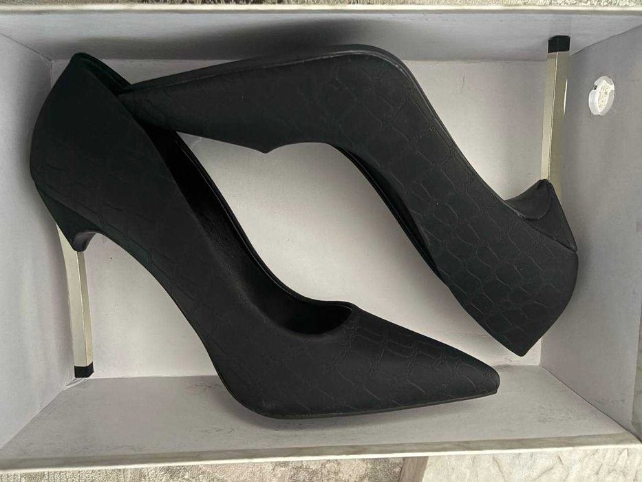 Туфли-лодочки Jimmy Choo, размер 37 - НОВЫЕ в коробке