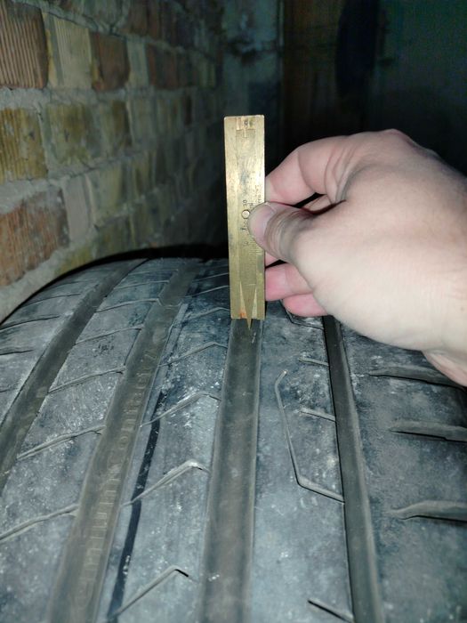 275/45/20 Continental Premium Contact 7