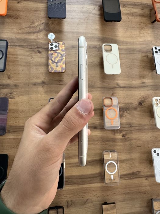iPhone 11