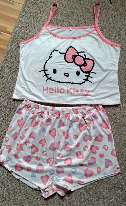 Pijama hello kitty roz sau alb marime L pijamale sanrio