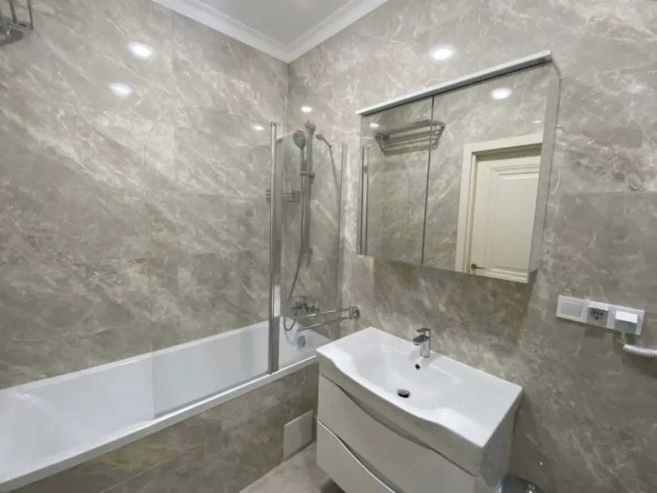 Дава се под наем Двустаен апартамент в София, Зона Б-18 - 65 кв.м за 612 € - Снимка #4
