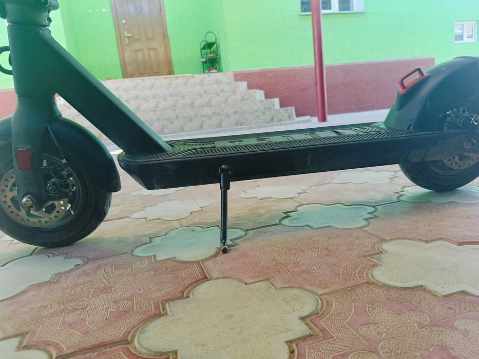 Электро самокат с максималны мащнустю