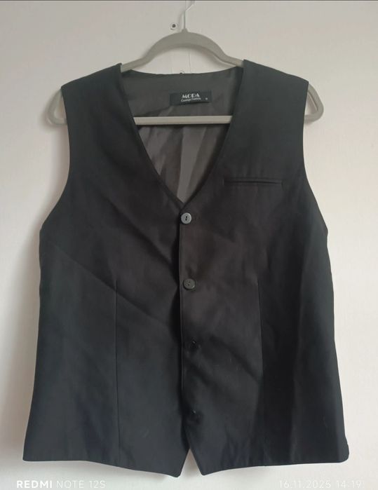 Vesta neagra Moda mărime M
