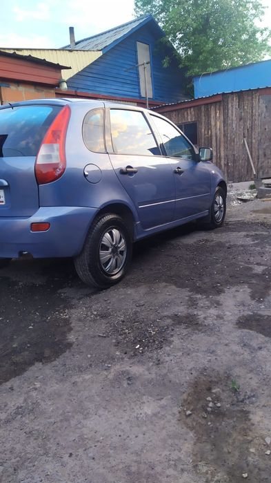 Продам машину Лада Калина