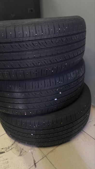 Продам резину 225/55/18 летние