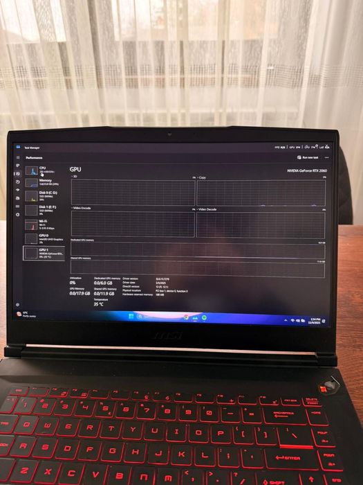 Laptop MSI Katana 120 Hz 24gb procesor: i7-10750H RTX2060 6GB