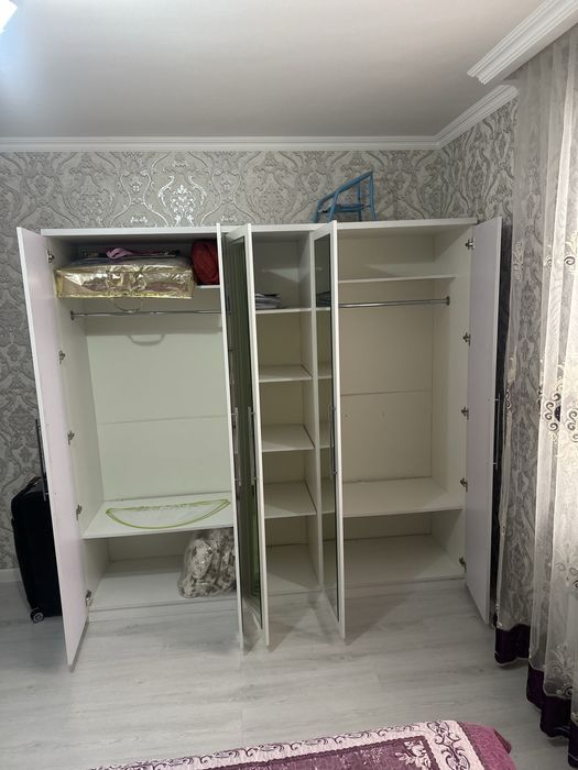 Спальный гарнитур