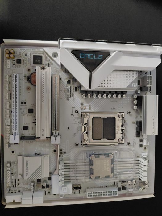 Плата Gigabyte b850m