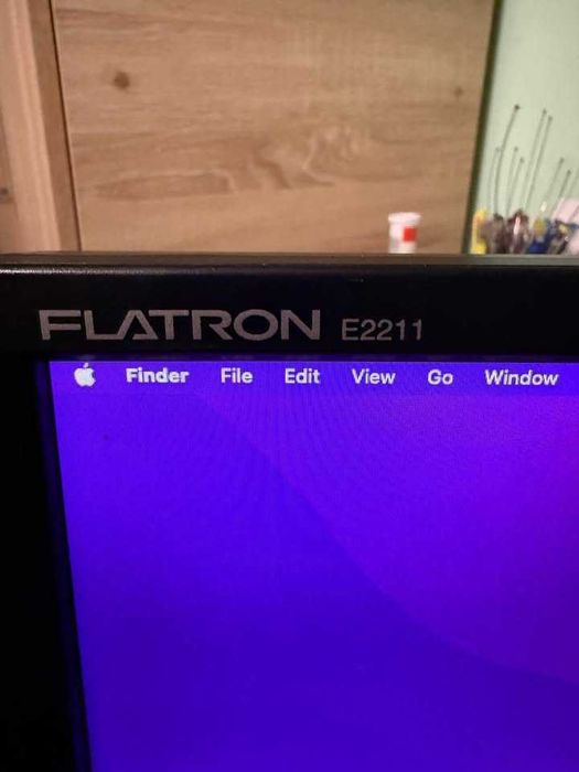 Monitor LG FLATRON E2211