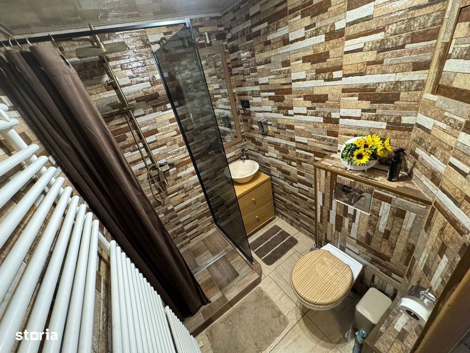 Apartament 2 camere, balcon, centru Arad