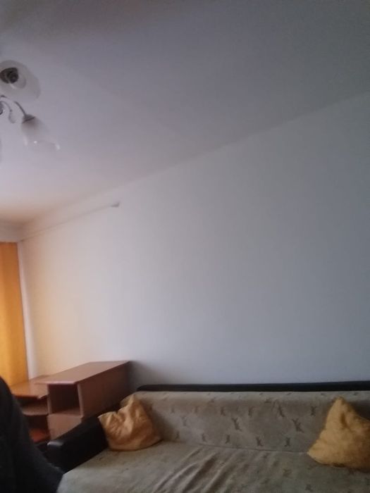 Închiriez apartament cu două camere zona Nord !