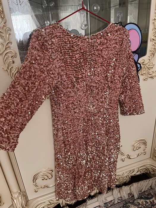 Ko'ylak, yangi, 36,38 ga to'g'ri keladi