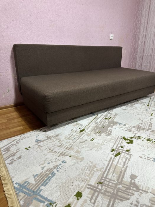 Продам   Диван !