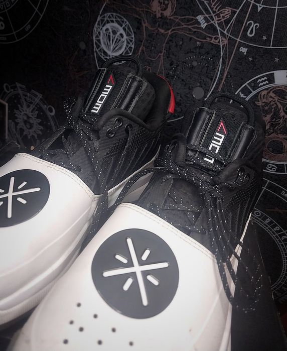 Кроссовки спортивные Li-ning wow 7