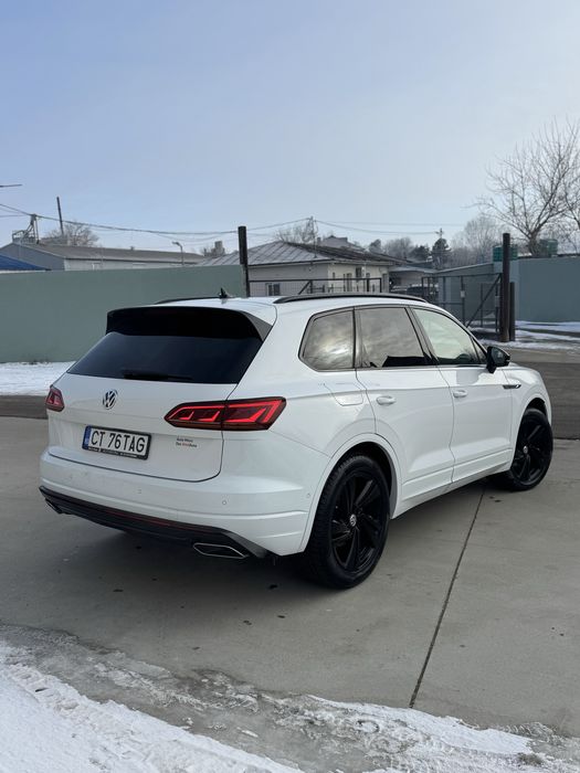 Volkswagen Touareg 4 Motion Black-Line/R-line,3.0 ,286 cp