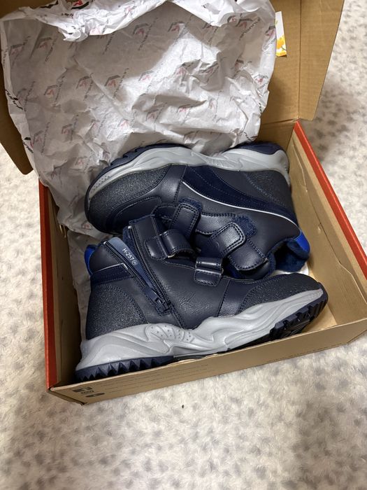 Боти за момче водоустойчиви