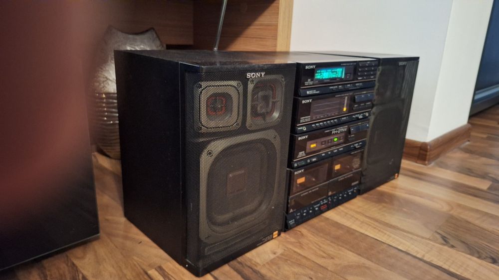 Boombox  Sony Fh 211W