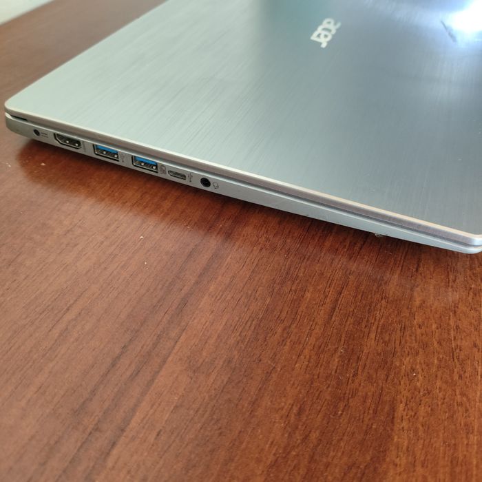 Ноутбук Acer Switch 3, Intel core i3