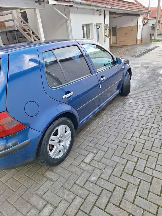 VOLKSWAGEN Golf 2002 — imagine 4