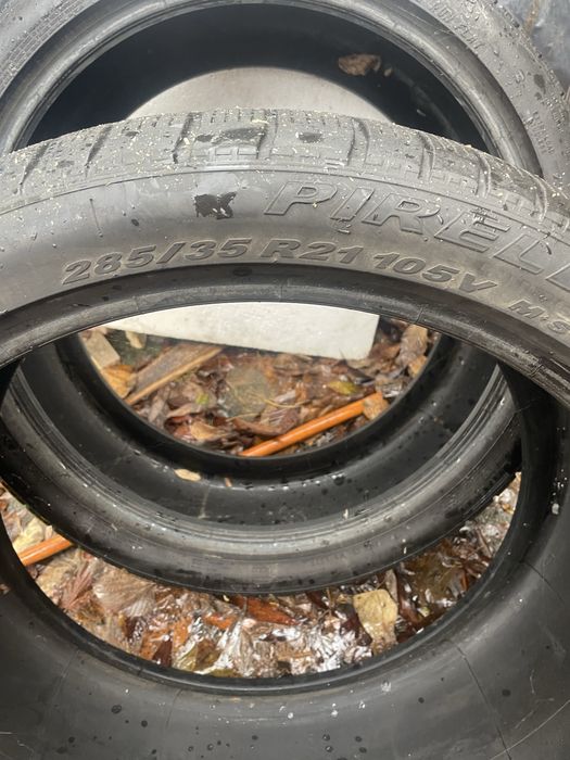 Pirelli 285/35/21
