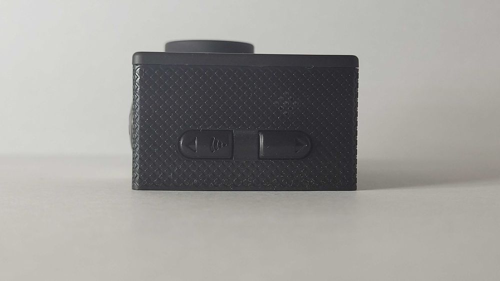 Экшен камера новая