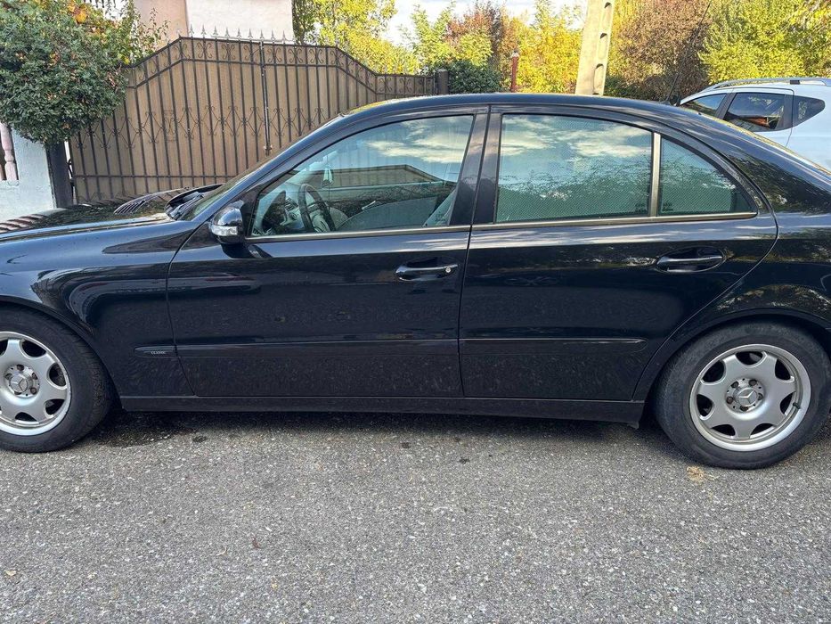 Vînd Mercedez E clase 1,8