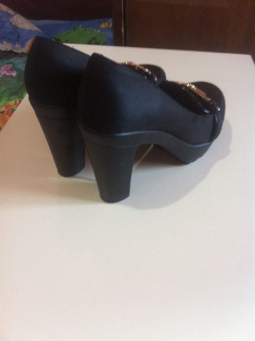 Женская обувь новая