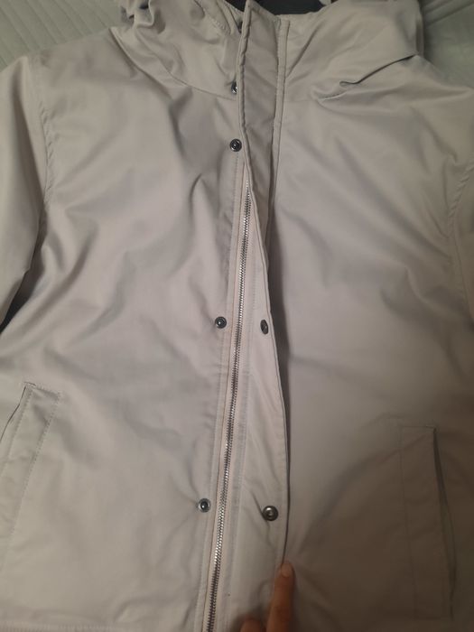 Продам куртку 10000