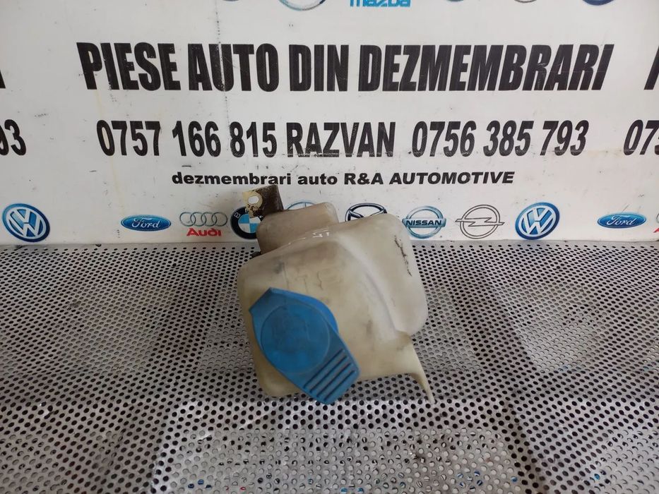 Bidonas Vas Lichid Parbriz Vw Golf 4 - Dezmembrari Arad