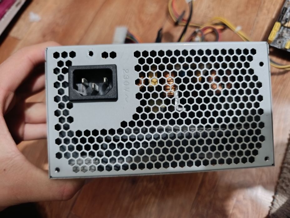 Продам Блок питание