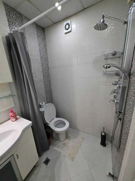 Дава се под наем Двустаен апартамент в София, Център - 55 кв.м за 612 € - Снимка #3