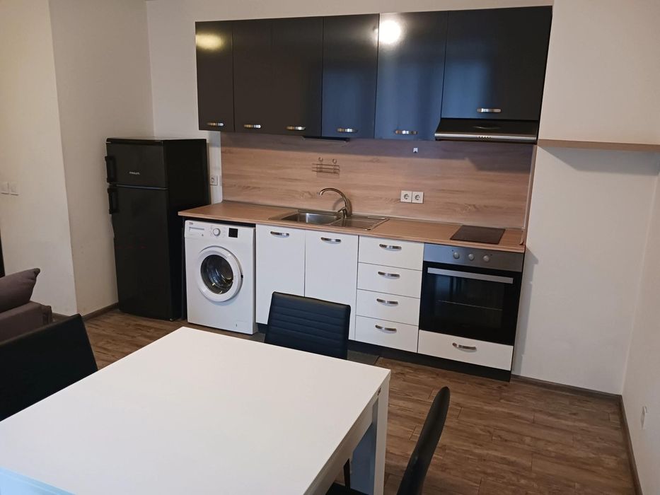 Дава се под наем Двустаен апартамент в София, Люлин 2 - 73 кв.м за 585 € - Снимка #1