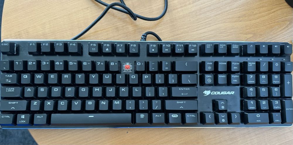 Геймърска клавиатура COUGAR Vantar MX, черена
