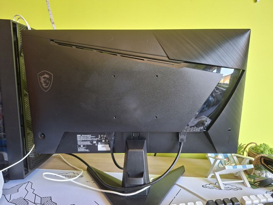 Монитор MSI MAG 255XF в перфектна кондиция!