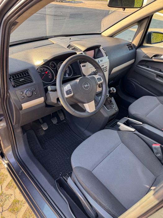 Опел Зафира 2007г.