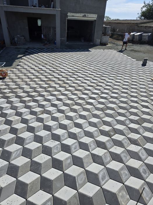 Pavele Borduri Montatori