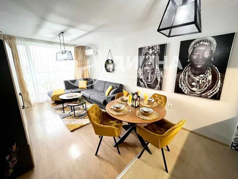 Продава се Тристаен апартамент в Пловдив, Кючук Париж - 95 кв.м за 2053 €/кв.м - Снимка #1